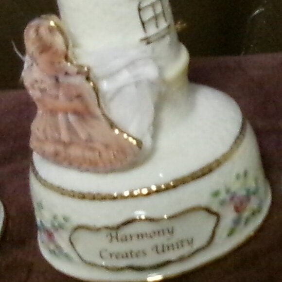 Vintage Heirloom Porcelain Bradford Edition Lighthouse Ornaments - Picture 6 of 15